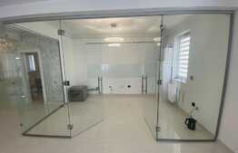 Oportunitate! Apartament cu 3 camere, 112 mp,  etaj intermediar, zona centrala