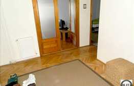 Vanzare apartament 3 camere, 74 mp utili, zona P-ta Cipariu, mobilat