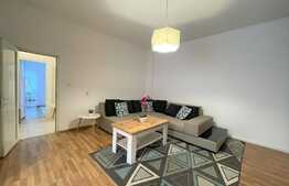 Apartament 2 camere, intr-o cladire interbelica cu o suprafata de 65 mp, zona Platinia 