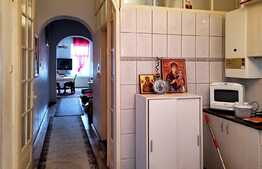 Apartament cu gradina, in vila! Cartier Andrei Muresanu!