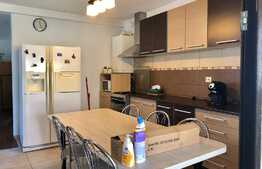 Casa individuala, 4 camere, teren 200 mp, zona strazii Oasului