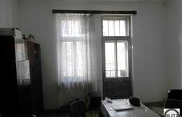 2 camere, 73 mp decomandat, boxa la subsol, zona strazii Horea