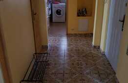 Apartament 3 camere, 2 bai, decomandat, orientare sudica, 3 balcoane, zona Nicolae Titulescu!