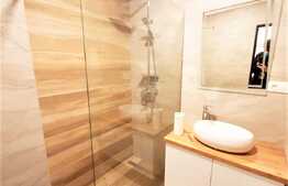 Apartament cu 2 camere, Decomandat, 60 mp, zona strazii Aurel Vlaicu