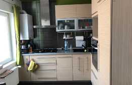 Oportunitate! Apartament in Vila 103 m2 , zona Campului, 3 camere cu Garaj !