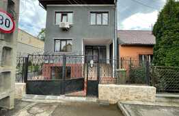 Doar la Blitz ! Casa individuala de vanzare ! 198 mp utili, 468 teren, ideala pentru doua familii, sau business ! 