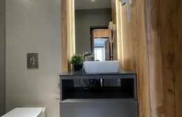 Apartament in zona centrala a orasului, 2 camere, parcare, zona Scala Center