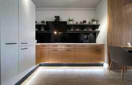 Apartament in zona centrala a orasului, 2 camere, parcare, zona Scala Center