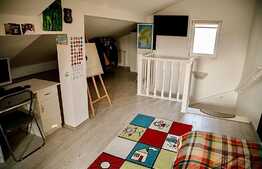 Casa cu 4 camere, 110 mp, Tarlungeni