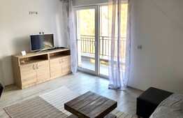 Apartament 3 camere, semidecomandat, 60 mp, parcare, zona Vivo