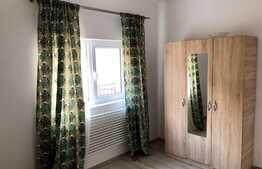 Apartament 3 camere, semidecomandat, 60 mp, parcare, zona Vivo