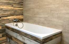 Apartament 3 camere, semidecomandat, 60 mp, parcare, zona Vivo