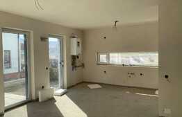 Duplex semifinisat  D+P+1+M de vanzare in Borhanci