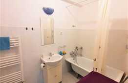 Apartament modern cu 2 camere, 45 mp, pet friendly , cu terasa de 13 mp si parcare subterana, zona Golden Tulip