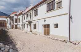 Casa saseasca deosebita 8 camere, 1826 mp teren, Codlea