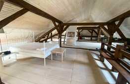 Casa saseasca deosebita 8 camere, 1826 mp teren, Codlea