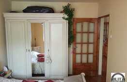 Apartament de vanzare, 3 camere semidecomandate, 57 mp, zona Big