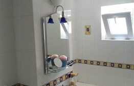 Apartament de vanzare, 3 camere semidecomandate, 57 mp, zona Big