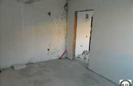 Apartament cu 1 camera, 36 mp, semifinisat cu loc de parcare, zona Polus Center