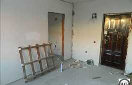 Apartament cu 1 camera, 36 mp, semifinisat cu loc de parcare, zona Polus Center