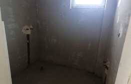 Apartament 3 camere, 2 băi, garaj, zona Terra