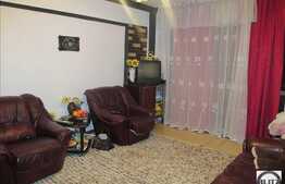 Apartament 2 camere decomandate, 54 mp,  zona strazii Sesul de Sus