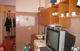 Apartament 2 camere decomandate, 54 mp,  zona strazii Sesul de Sus