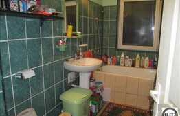 Apartament 2 camere decomandate, 54 mp,  zona strazii Sesul de Sus