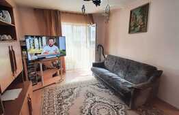 Parter inalt, decomandat, zona Florilor