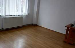 Apartament 4 camere partial mobilat, Tractorul