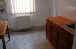 Apartament 4 camere partial mobilat, Tractorul