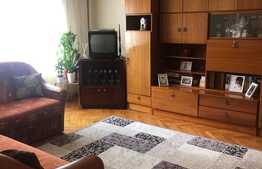 Apartament 3 camere, decomandat, etaj intermediar, zona Dorobantilor