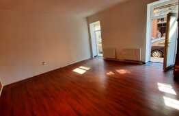 Spatiu comercial, 52 mp, acces din strada in zona Tribunalului