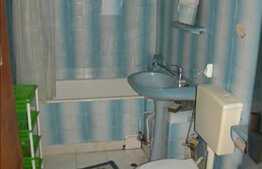 Apartament 3 camere decomandate, 72 mp utili, boxa la subsol, zona linistita!