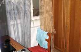 Vanzare 4 camere, 78 mp plus balcon de 12 mp, zona magazinului Billa