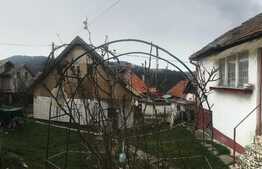 Se vând doua case cu potențial de dezvoltare, schei Brașov