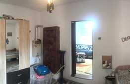 Se vând doua case cu potențial de dezvoltare, schei Brașov