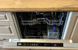 Apartament mobilat modern cu 3 camere decomandate ,prima inchiriere,70mp, zona Intre Lacuri, Pet friendly