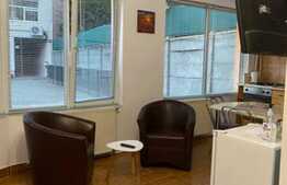 Apartament 2 camere la casa, decomandat, 70 mp, curte, zona strazii Avram Iancu