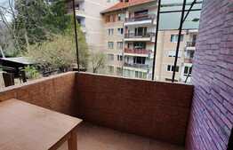 Apartament de 2 camere, 60 mp, cu iesire la curte!