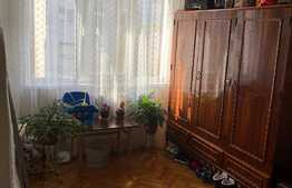 Apartament 4 camere, 80 m2 , etaj intermediar, zona Negoiu ! 