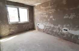 Etaj intermediar, parcare subterana, tamplarie PVC Rehau,  zona Sub Cetate