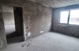 Etaj intermediar, parcare subterana, tamplarie PVC Rehau,  zona Sub Cetate