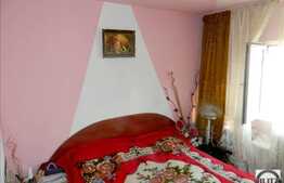 Apartament cu 3 camere, 65 mp utili, loc parcare si boxa, zona FSEGA!