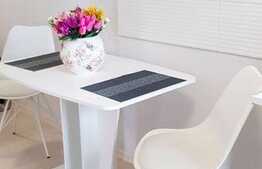 Apartament cu 2 camere, decomandat, 56 mp, parcare, zona Iulius Mall