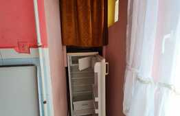 Garsoniera, 40 mp, loc de parcare, etaj intermediar