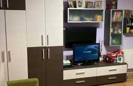 Apartament 2 camere decomandat, etaj intermediar, la cheie !