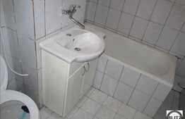 Garsoniera 28 mp utili, boxa la subsol, partial mobilat, zona strazii Dambovitei