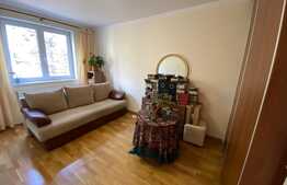 Apartament 3 camere, 70 mp, decomandat, parcare, zona Transylvania College