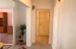 Apartament cu 3 camere, 70mp, decomandat, zona Mehedinti